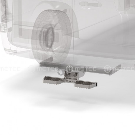 Step board for towing unit...