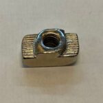 T-mutter 6 mm för takrails (1 st)