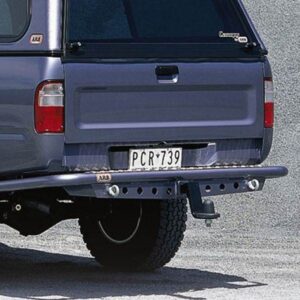 ARB Stötfångare med steg och dragkrok Toyota Hilux EC 1984–1997