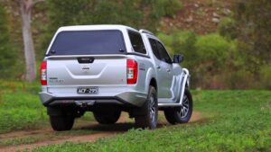 ARB Summit Rear Step Tow Bar Nissan NP300 Navara 2015–