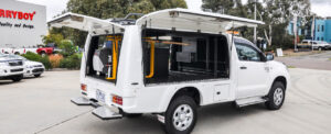 Tradesman Service Body, Toyota Hilux 2016–, Single Cab, White (040)