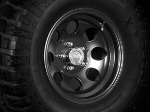 8×15 ET-20 aluminiumfälgar, svarta, utan TÜV för XJ