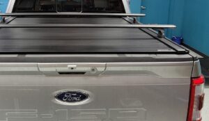 Räcke med 2 stänger till F-150 med rullgardin