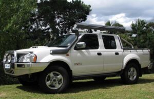Safari snorkel Nissan Navara D22 NP300 (med 2 batterier)