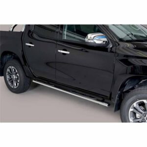 Ovalt sidorör med steg Mitsubishi L200 2019– (polerat rostfritt)